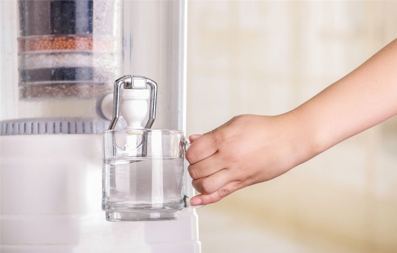 Qual é o melhor purificador de água para ter em casa?