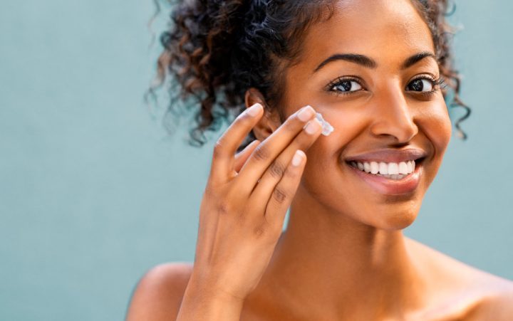 Melhores produtos para cuidar da pele do rosto: veja agora!